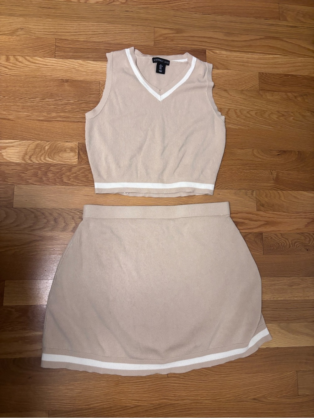 Sincerly Jules Beige and White Knit Skirt Set
